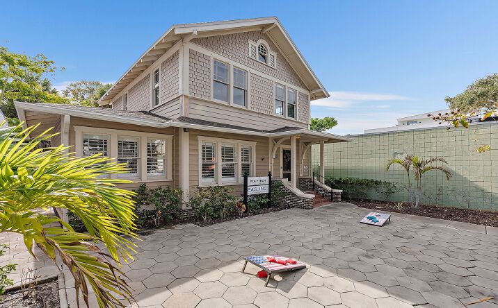 image of property at 2632 CENTRAL AVE St. Petersburg FL 33712
