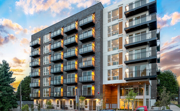 Pictures of Multifamily property located at 403 Belmont Ave E, Seattle, WA 98102 for sales - image #1