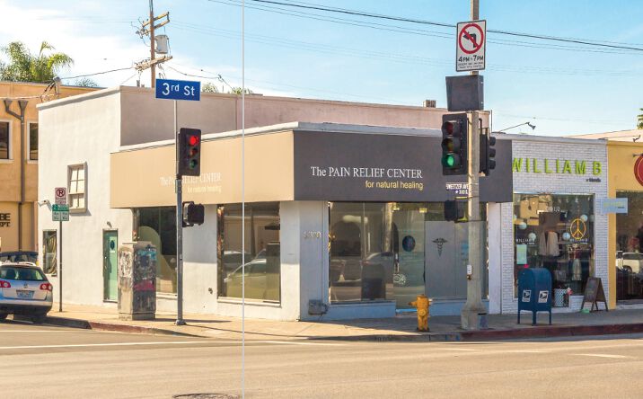 Pictures of Retail property located at 8300 W 3rd St, Los Angeles, CA 90048 for sales - image #1