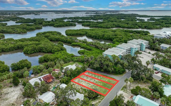 Pictures of Land property located at 3rd St, Cedar Key, FL 32625 for sales - image #1