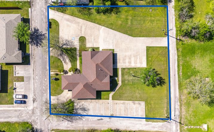 Pictures of Hospitality, Mixed Use, Office, Retail property located at 111 N Johnson Street, Farmersville, TX 75442 for sales - image #1