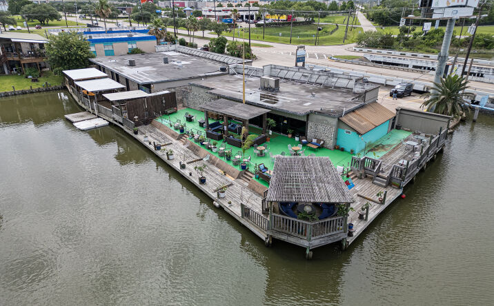 Pictures of Business for Sale, Hospitality property located at 624 Marina Bay Dr., Kemah, TX 77565 for sales - image #1
