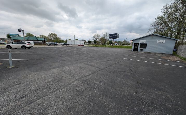 Pictures of Retail, Office property located at 2019 N Washington St, Kokomo, IN 46901 for sales - image #1