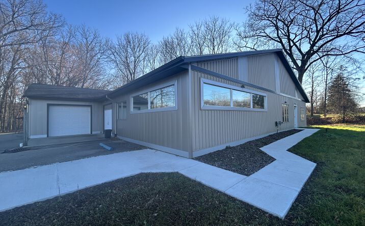 Pictures of Industrial property located at 7755 Stadium Dr, Kalamazoo, MI 49009 for sales - image #1