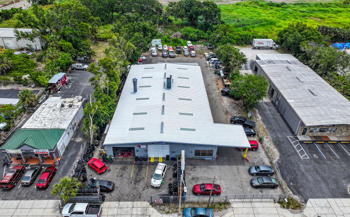 Pictures of Industrial property located at 2814 N Washington Blvd, Sarasota, FL 34234 for sales - image #1