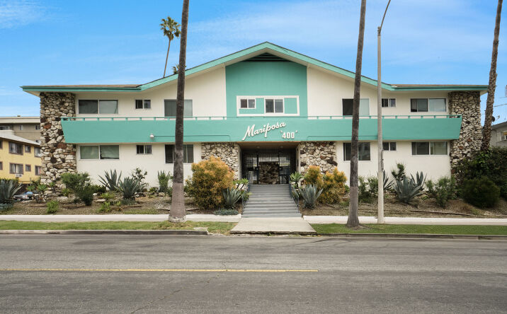Pictures of Multifamily property located at 400 S Mariposa Ave, Los Angeles, CA 90020 for sales - image #1