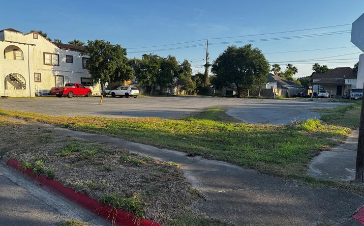 Pictures of Land property located at 302 E Levee St. # 6, Brownsville, TX 78520 for sales - image #1