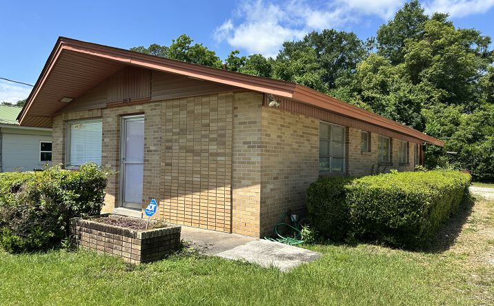 Pictures of Mixed Use, Office, Retail property located at 208 7th Ave, Atmore, AL 36502 for sales - image #1