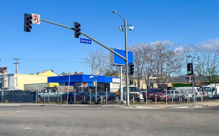 Pictures of Retail property located at 21339 Sherman Way, Canoga Park, CA 91303 for sales - image #1