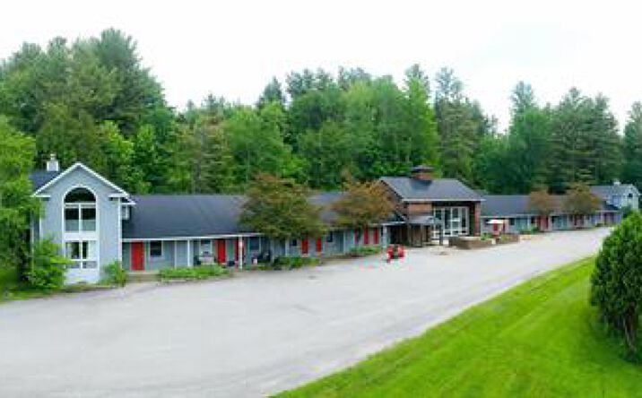Pictures of Hospitality property located at 1007 Mountain Rd, Stowe, VT 05672 for sales - image #1