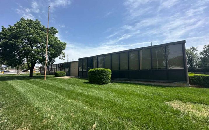Pictures of Office property located at 1730 E Portland St, Springfield, MO 65804 for sales - image #1