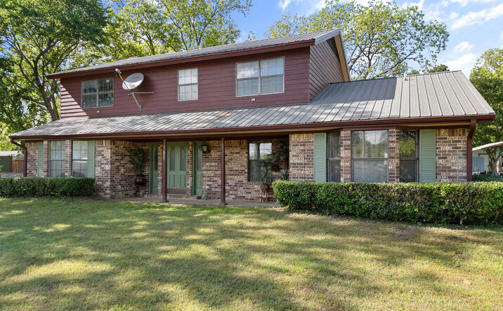 Pictures of Land property located at 311 Washington Ave, Boswell, OK 74727 for sales - image #1