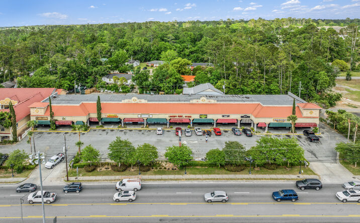 Pictures of Retail property located at 2525 N Ashley St, Valdosta, GA 31602 for sales - image #1