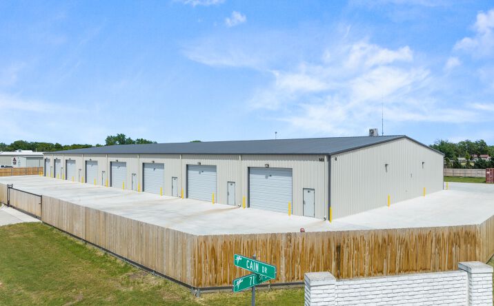 Pictures of Industrial, Self Storage, Special Purpose property located at 140 Cain Dr, Haysville, KS 67060 for sales - image #1