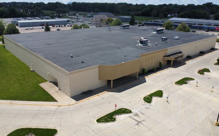 Pictures of Industrial property located at 615 S Monroe Ave, Mason City, IA 50401 for sales - image #1
