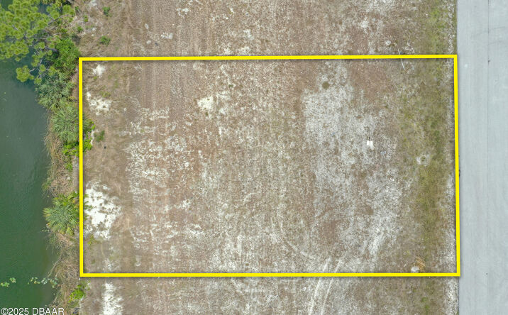 Pictures of Land property located at 2831 NE 5th Place, Cape Coral, FL 33909 for sales - image #1