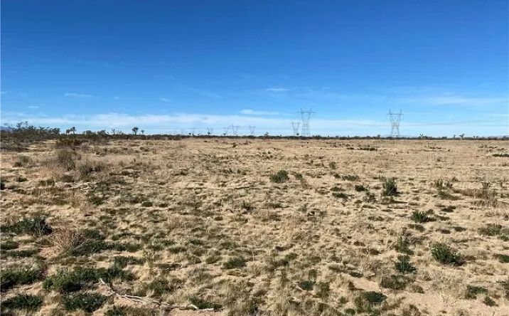 Pictures of Land property located at Cassia, Adelanto, CA 92301 for sales - image #1