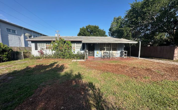 Pictures of Multifamily property located at 1620 Peachtree St, Melbourne, FL 32901 for sales - image #1