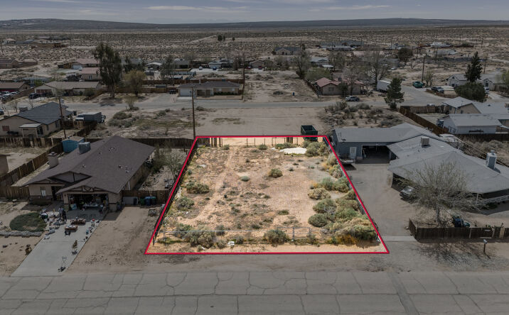 Pictures of Land property located at 8424 Underwood Ave, California City, CA 93505 for sales - image #1