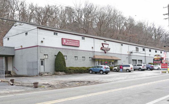 Pictures of Industrial property located at 145-149 Sandy Creek Rd, Verona, PA 15147 for sales - image #1