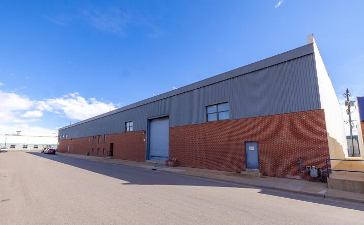 Pictures of Industrial property located at 3700–3744 S Kalamath St, Englewood, CO 80110 for sales - image #1