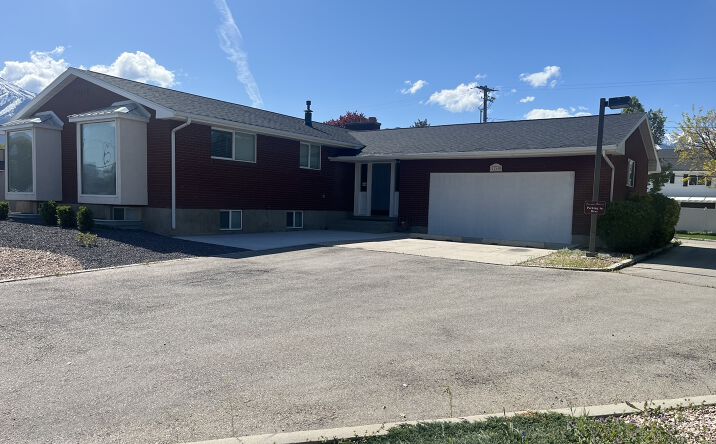 Pictures of Office, Retail property located at 1260 E Center Street, Spanish Fork, UT 84660 for sales - image #1