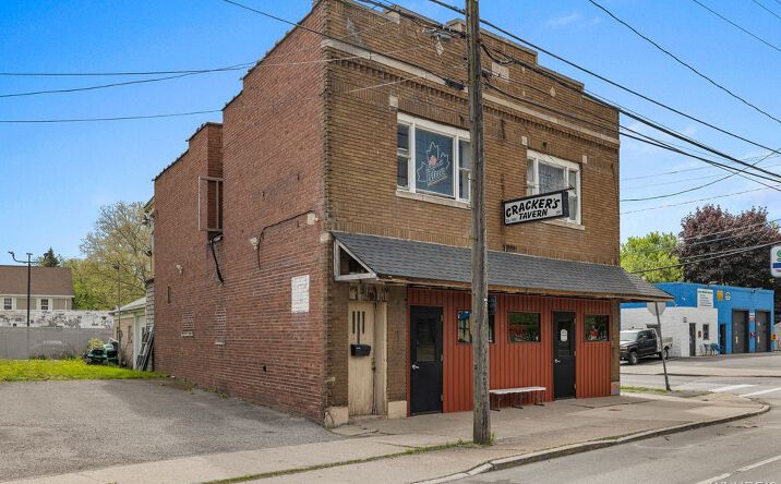 Pictures of Retail, Special Purpose property located at 301 Hyde Park Boulevard, Niagara Falls, NY 14303 for sales - image #1