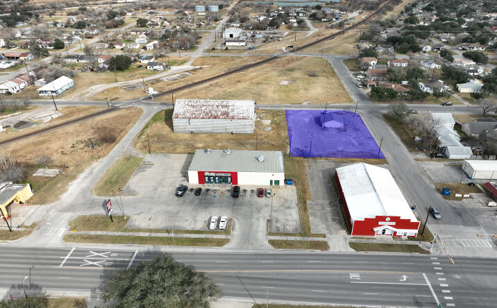 Pictures of Industrial, Mixed Use, Office, Retail property located at E Market St, Sinton, TX 78387 for sales - image #1
