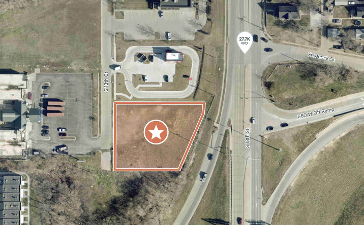 Pictures of Land property located at 2921 S 13th Ct, Omaha, NE 68108 for sales - image #1