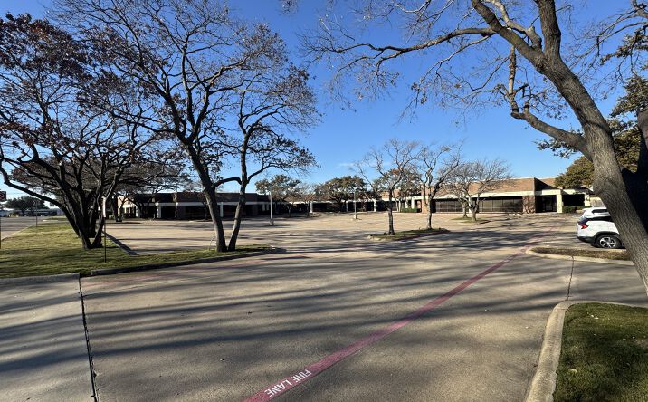 Pictures of Industrial, Office property located at 2033 Chenault Dr, Carrollton, TX 75006 for sales - image #1