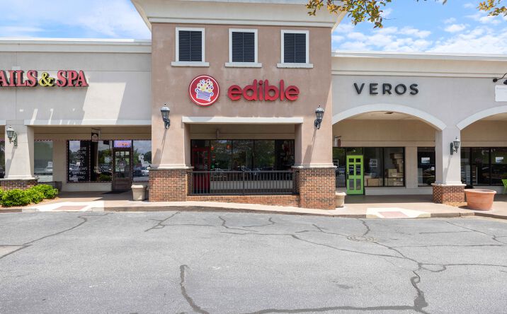 Pictures of Business for Sale property located at 5592 Whitesville Rd, Columbus, GA 31904 for sales - image #1
