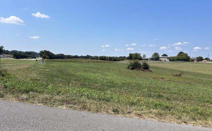 Pictures of Land property located at US Hwy 11E, New Market, TN 37820 for sales - image #1