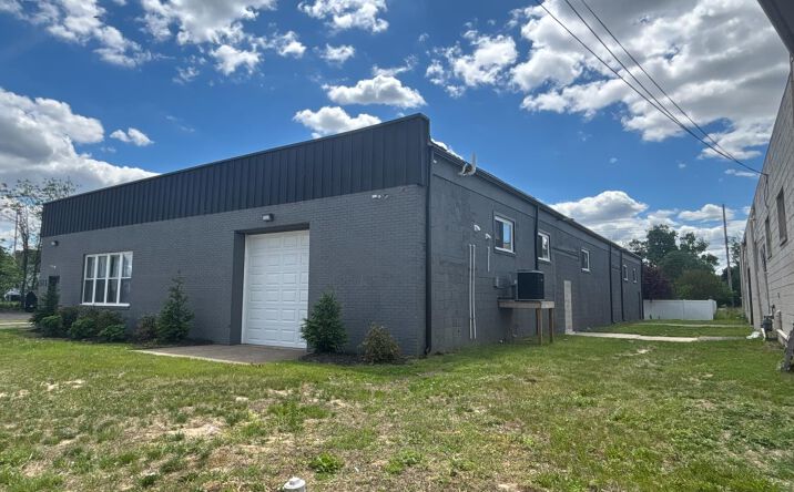 Pictures of Industrial property located at 511 N Read St, Cinnaminson, NJ 08077 for sales - image #1
