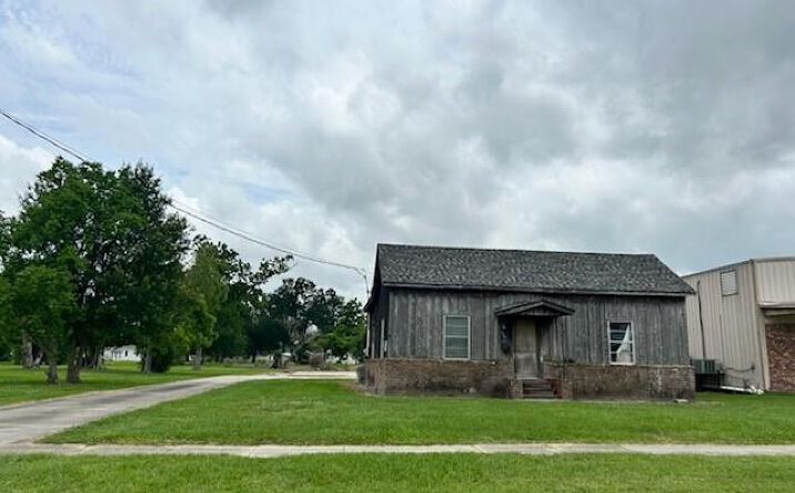 Pictures of Land property located at 335 W College Street W, Lake Charles, LA 70605 for sales - image #1