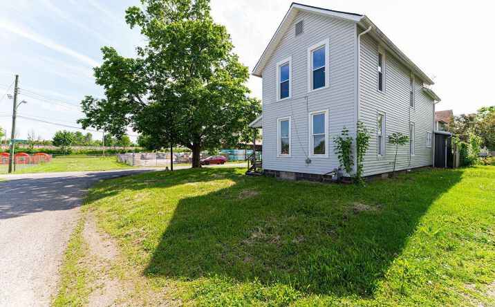 Pictures of Multifamily property located at 167 Essex Street, Newark, OH 43055 for sales - image #1