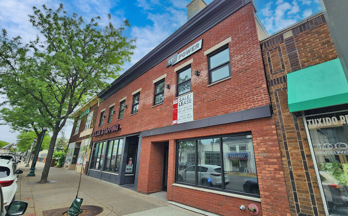 Pictures of Office, Retail property located at 2639 Nicollet Avenue, Minneapolis, MN 55408 for sales - image #1