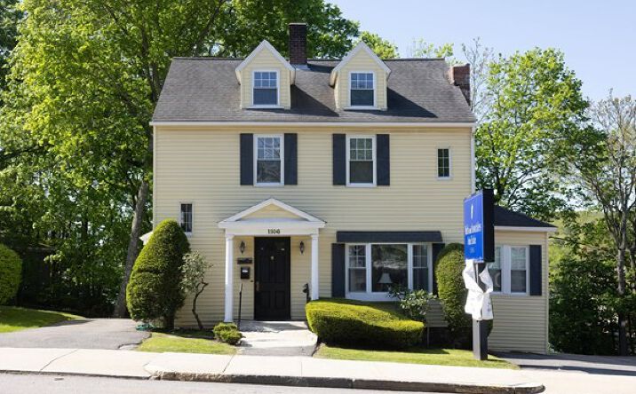 Pictures of Mixed Use, Office property located at 1106 Pleasant Street, Worcester, MA 01602 for sales - image #1