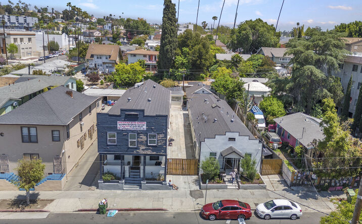 Pictures of Multifamily property located at 560 N Virgil Ave, Los Angeles, CA 90004 for sales - image #1