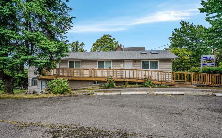 image of property at 1205 WASHINGTON ST Oregon City OR 97045-1644