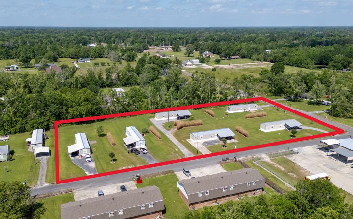 Pictures of Multifamily property located at 43451 Cannon Rd, Gonzales, LA 70737 for sales - image #1