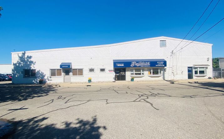 Pictures of Industrial property located at 700 S. Hosmer Street, Lansing, MI 48912 for sales - image #1