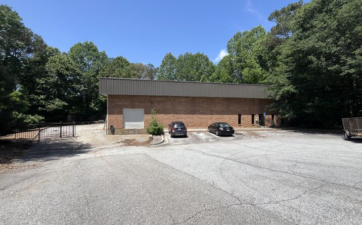 Pictures of Industrial property located at 155 Tober Tr, Fayetteville, GA 30214 for sales - image #1