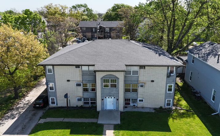 Pictures of Multifamily property located at 1411 22nd St, Des Moines, IA 50311 for sales - image #1