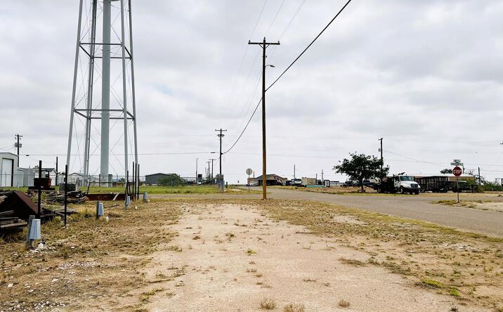 Pictures of Land property located at 500 N Goldsmith St, Goldsmith, TX 79741 for sales - image #1