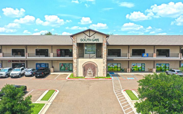 Pictures of Mixed Use, Office, Retail property located at Lomas del Sur Blvd, Laredo, TX 78046 for sales - image #1