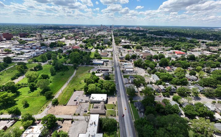 Pictures of Office property located at 1455 Poplar Ave, Memphis, TN 38104 for sales - image #1