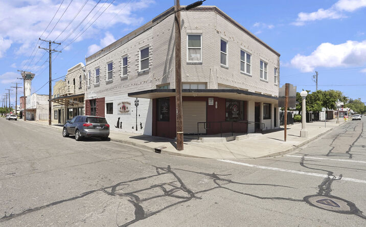 Pictures of Mixed Use, Office, Retail property located at 2 N Main St, Lodi, CA 95240 for sales - image #1