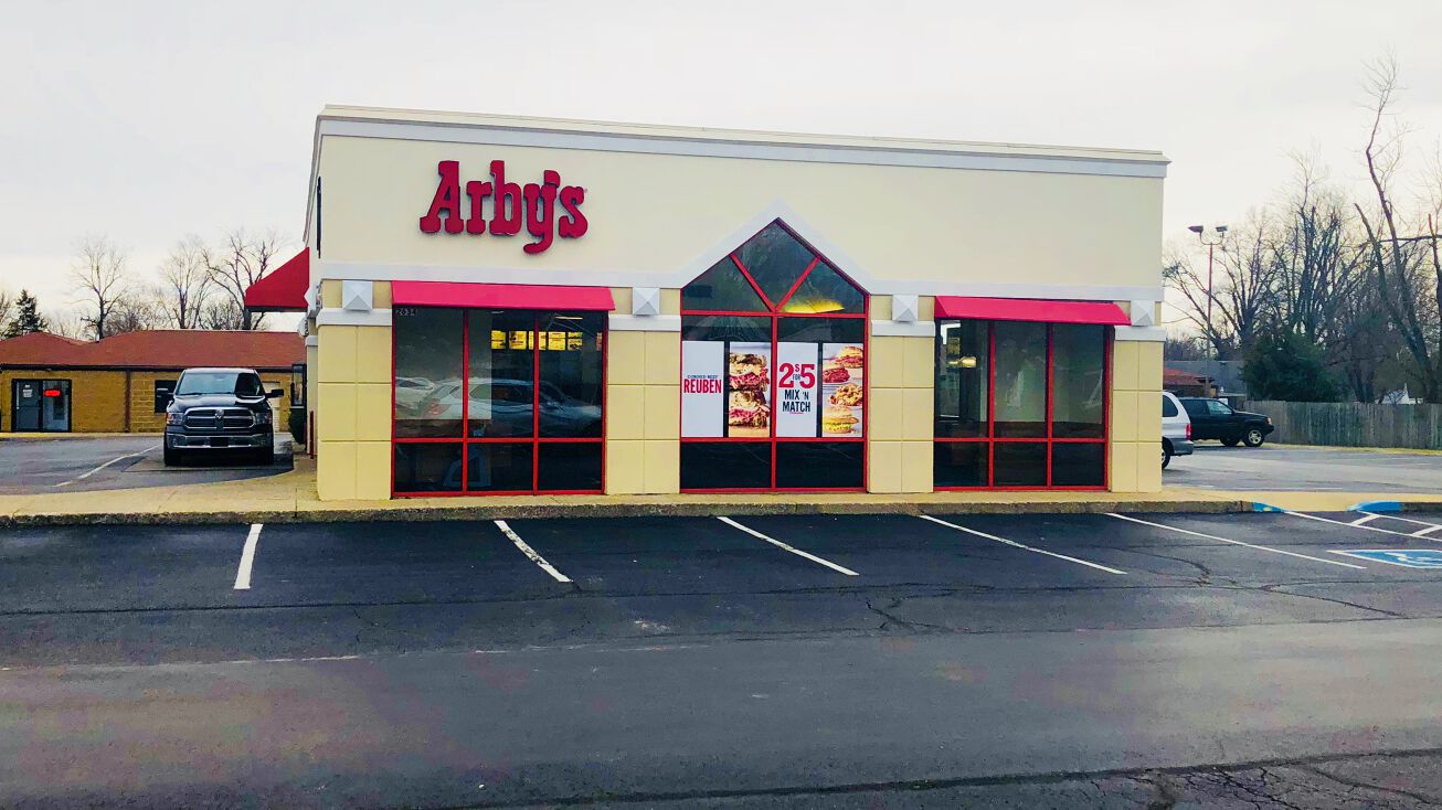 2634 Charlestown Rd, New Albany, IN 47150