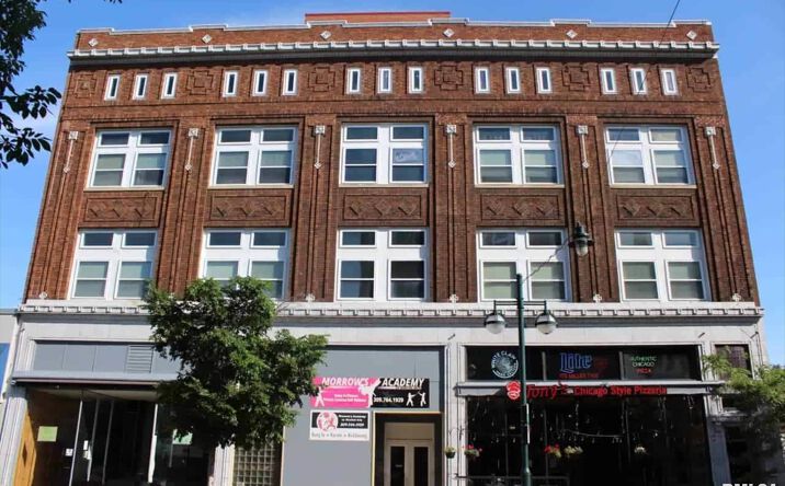 Pictures of Retail, Multifamily property located at 1317 5th Ave, Moline, IL 61265 for sales - image #1