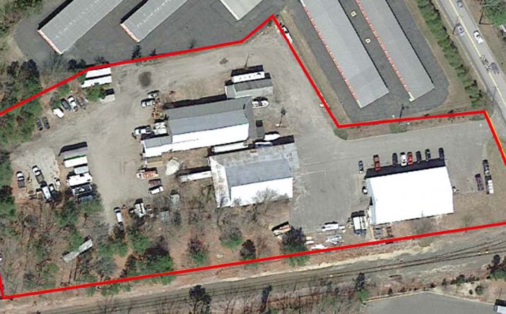 Pictures of Land property located at 95 Mill Rd, Riverhead, NY 11901 for sales - image #1